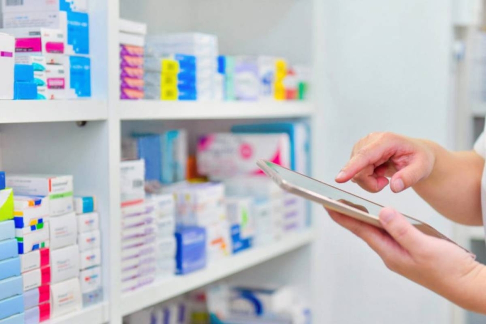تنظيم تراخيص الصيدليات الأهلية وضوابط تداول الأدوية