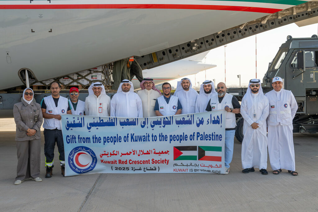 إقلاع الطائرة ال17 من الجسر الجوي الكويتي الثاني ب40 طنا من المساعدات لإغاثة غزة