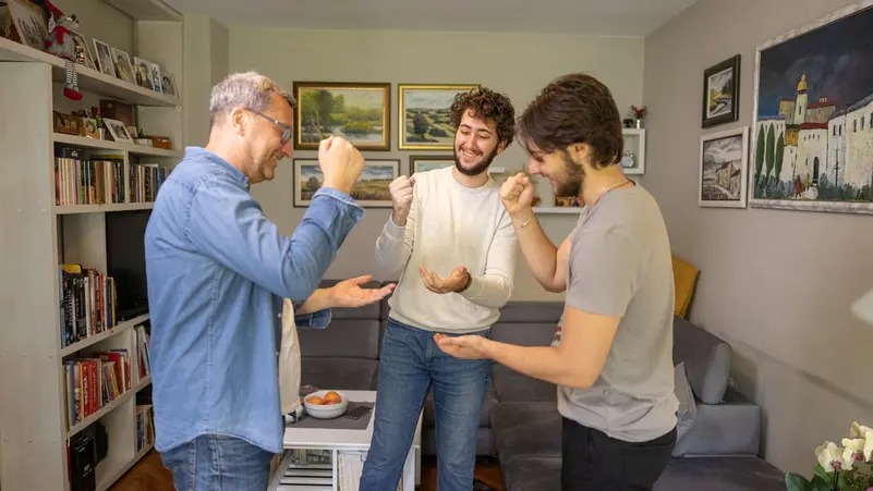 كيف تفوز بلعبة «حجر ورقة مقص»؟.. العلماء يكشفون حيلة بسيطة