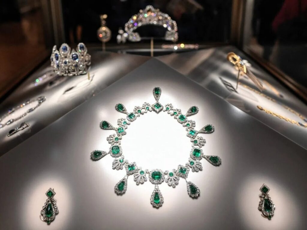 لص سابق: مسروقات اللوفر لن تباع بأكثر من 5 ملايين يورو!