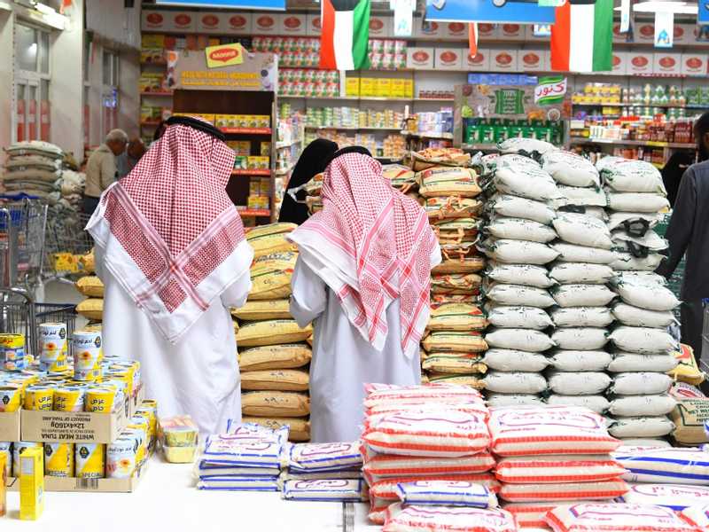 استعدادات مكثفة لشهر رمضان المبارك.. وفرة السلع واستقرار الأسعار تحت رقابة مشددة