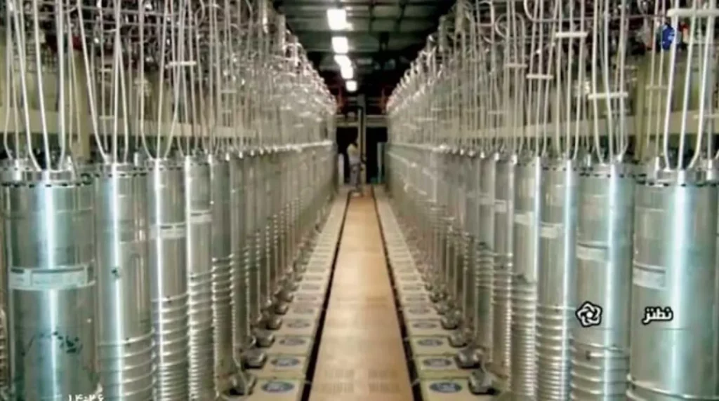 ترجيحات بنقله أو دفنه.. مامصير اليورانيوم الإيراني المخصب؟