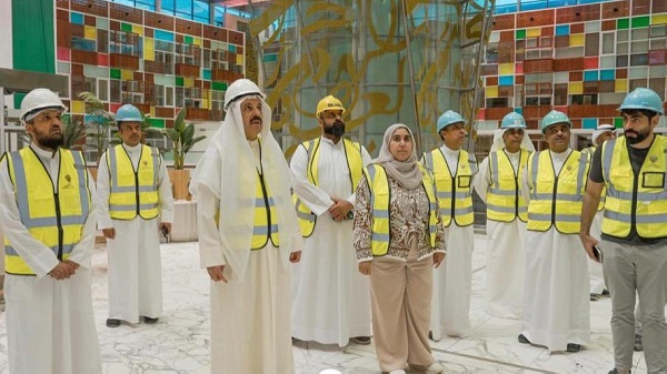 وزير المالية تفقد مجمع الوزارات بعد العدوان الإيراني