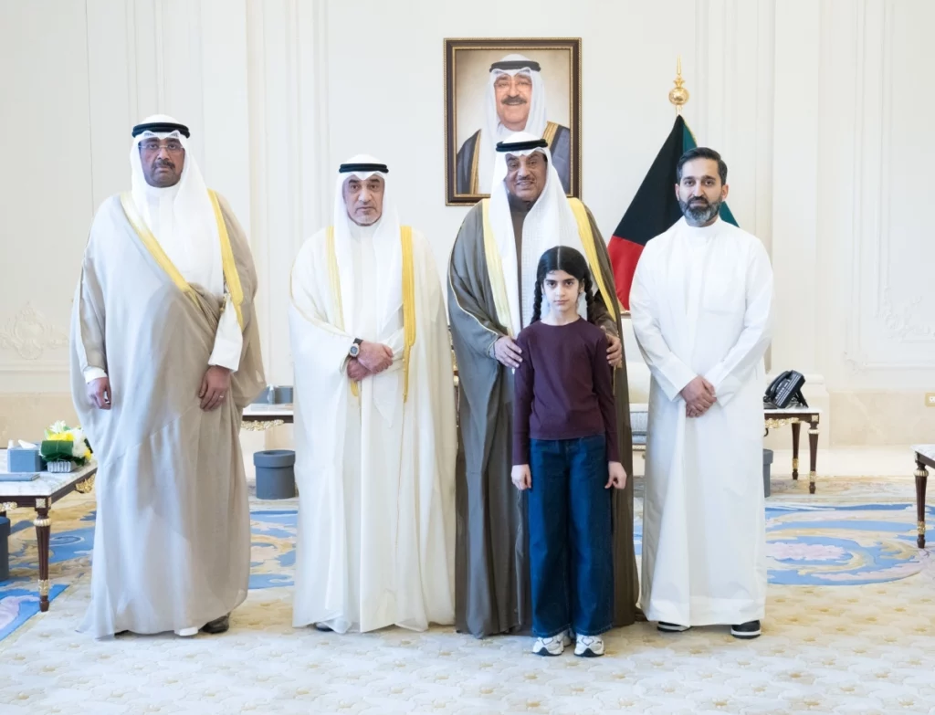 سمو ولي العهد يستقبل أسر شهداء الواجب من وزارتي الدفاع والداخلية وأسرة الشهيدة الطفلة الإيرانية