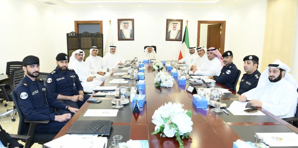 محافظو الكويت: توحيد الجهود لتعزيز التكامل المؤسسي ورفع كفاءة العمل الحكومي خلال الظروف الراهنة