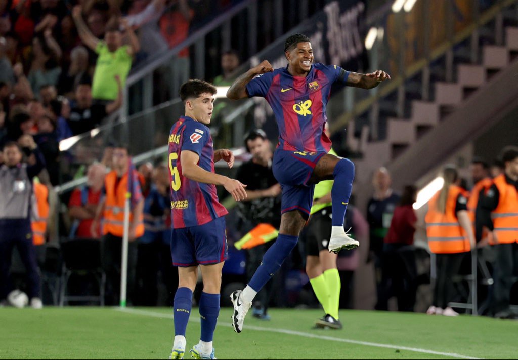 برشلونة يطيح بريال مدريد بثنائية ويتوج بطلاً للدوري الإسباني للمرة 29 في تاريخه