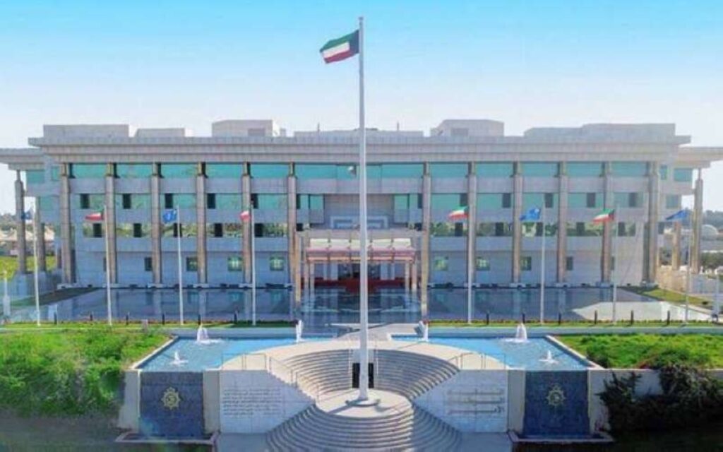 الداخلية: ضبـط النــزلاءالهاربيــن وإنهــاء عمليـة ملاحقتهـم الأمنيـة بكفاءة عالية
