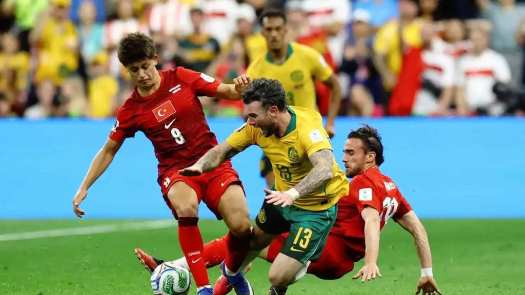 منتخب أستراليا يهزم تركيا في مستهل مشوارهما ببطولة كأس العالم 2026