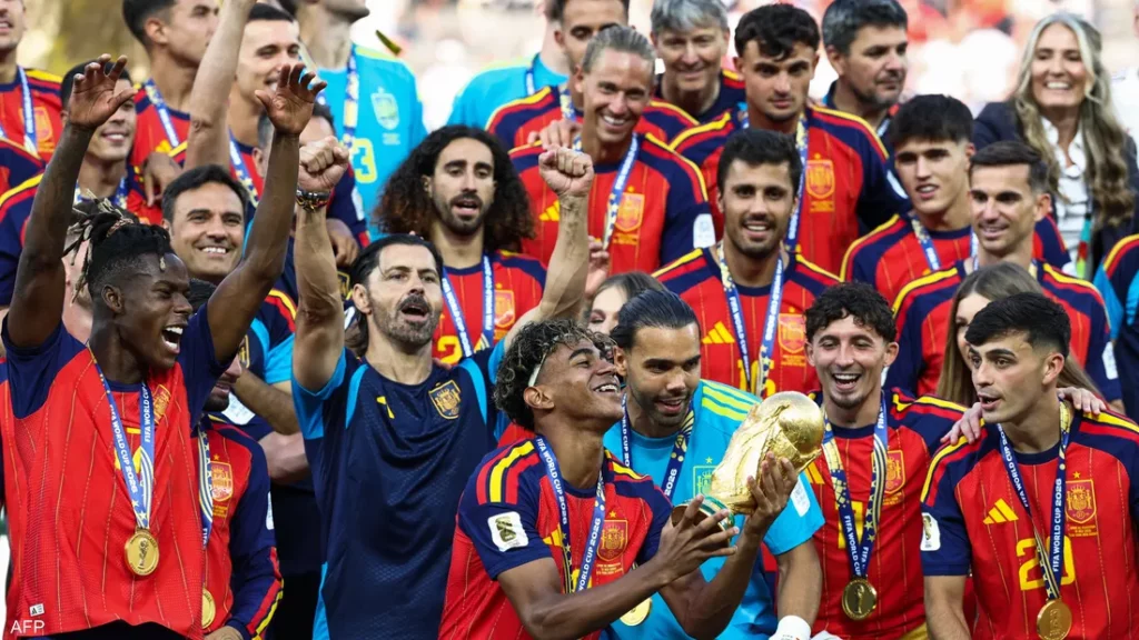 كم مليونا حصلت إسبانيا بعد تتويجها بكأس العالم؟