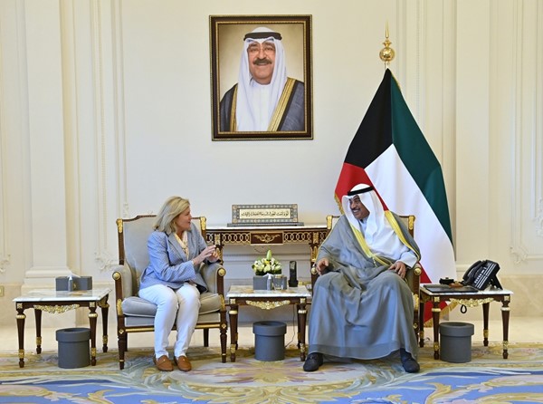 ولي العهد بحث مع الرئيس التنفيذي لشركة فرانكلين تمبلتون أوجه التعاون وآخر التطورات الاستثمارية في الكويت