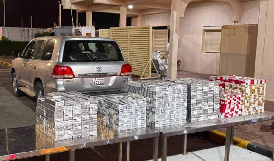 محاولة تهريب 481 كرز سجائر داخل مركبة عبر منفذ النويصيب
