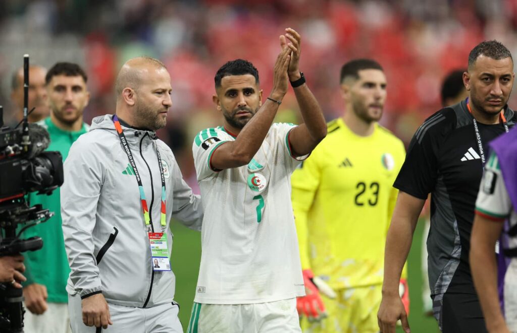 الجزائر تودع كأس العالم بخسارة أمام سويسرا