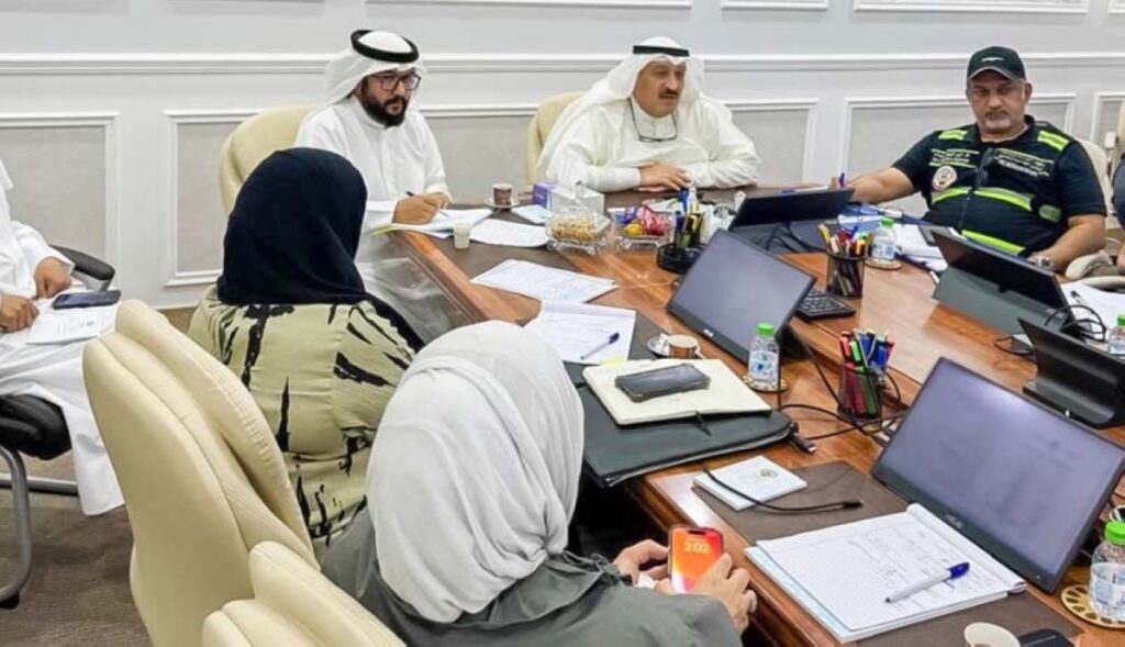 وزير الصحة يترأس اجتماعا لقيادات الوزارة ولجنة الطوارئ المركزية