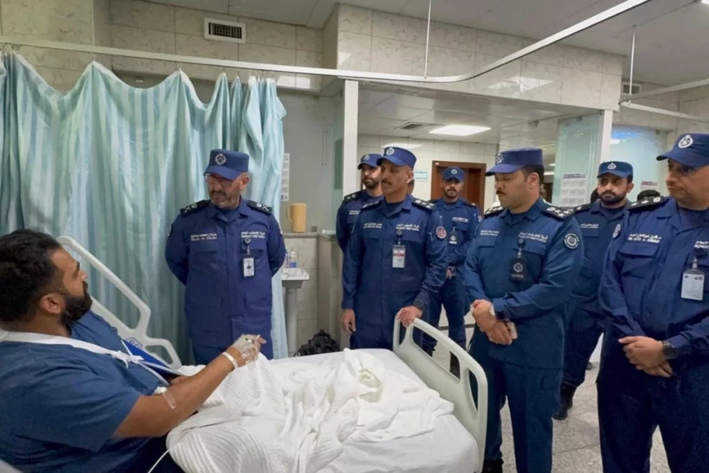 الرومي يزور مصابي الإطفاء ويطمئن على صحتهم