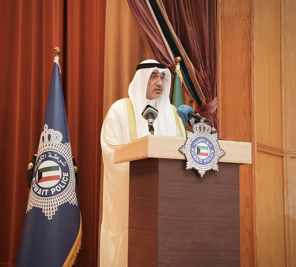 النائب الأول وزير الداخلية يرعى حفل تخريج الدفعة الثامنة لدورة محققين